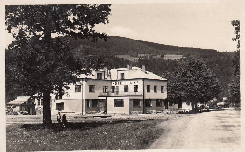 SLEZSKÉ BESKYDY - Údolí Morávky. Travný 