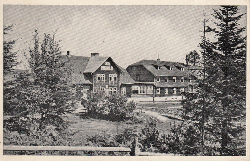 SLEZKE BESKYDY.Turistický hotel"Charbulák"na Gruni.(825 mn.m.)