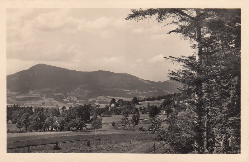 TSCHELADNA,ČELADNA,v pozadí Ondřejník-Skalka
