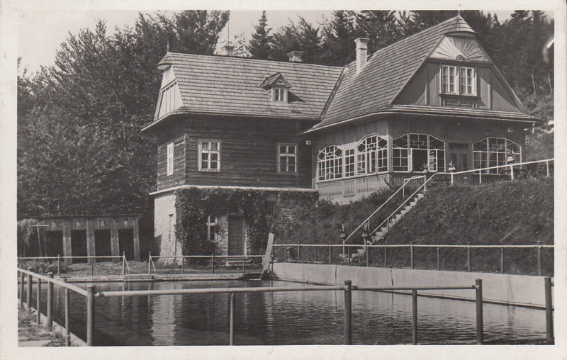 Skalíkova louka, Majitel : Jaroslav Krejčí, hotelier - Pustevně na Radhošti.