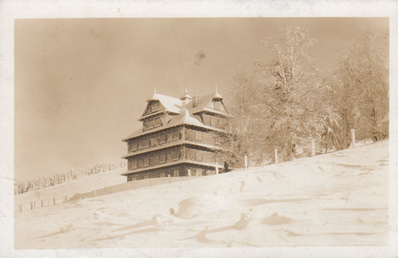 VELKÉ KARLOVICE - Nová útulna na Velkém Javorníku 1071 m n. m.