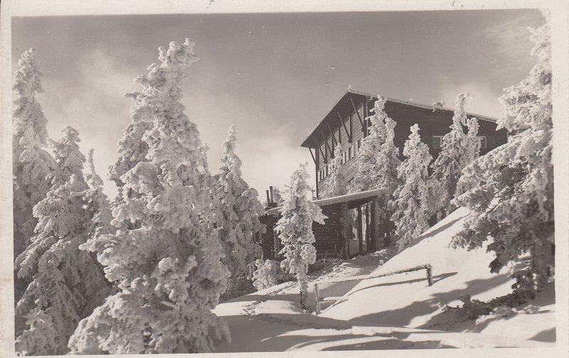 Lysa-KČT. Hütte. - Beskydy  Chata KČT, na Lysé hoře.