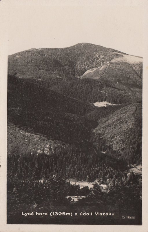 Lysá hora 1325 m a údolí Mazáku