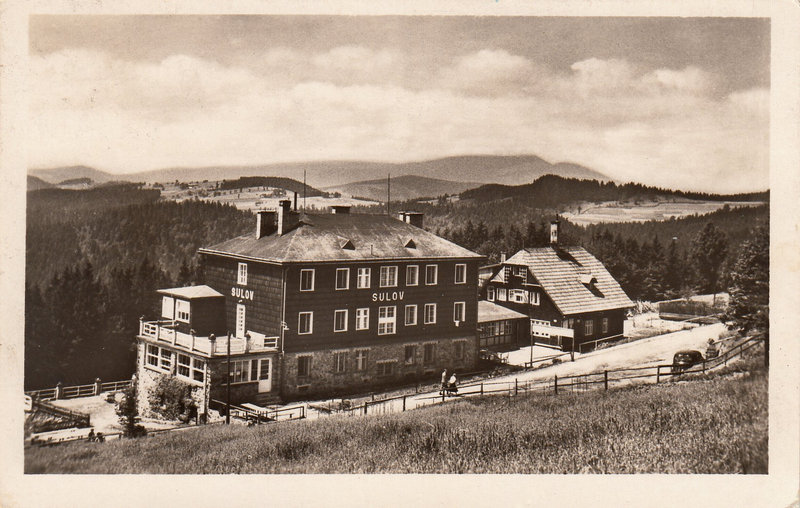 Turistická útulna u Daňků a hotel Sulov Beskydy - Bílý Kříž, 943 m n. m. Veřejná hovorna, p. Staré Hamry