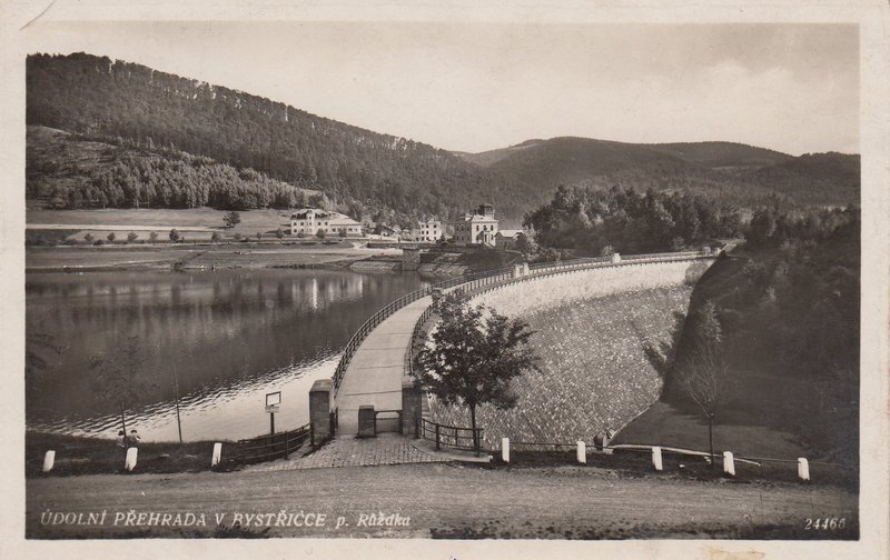 ÚDOLNÍ PŘEHRADA V BYSTŘIČCE