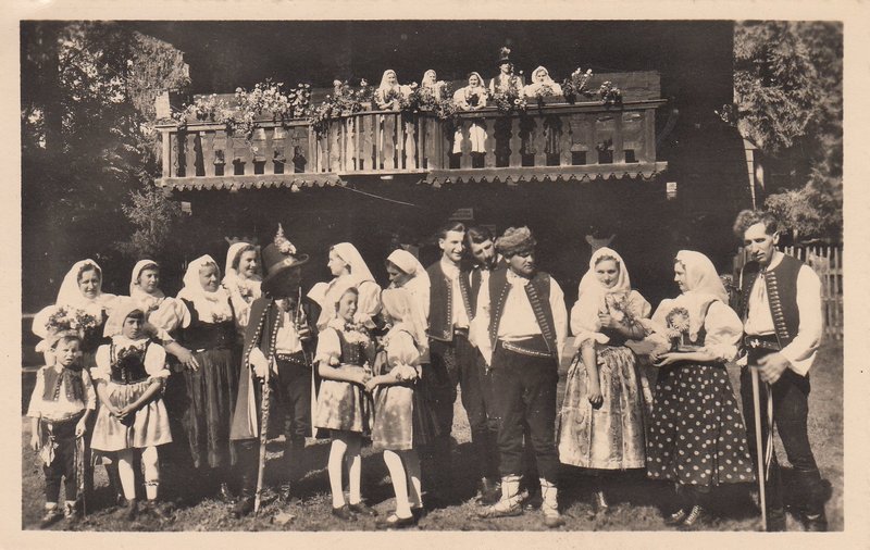 Moravské národní kroje