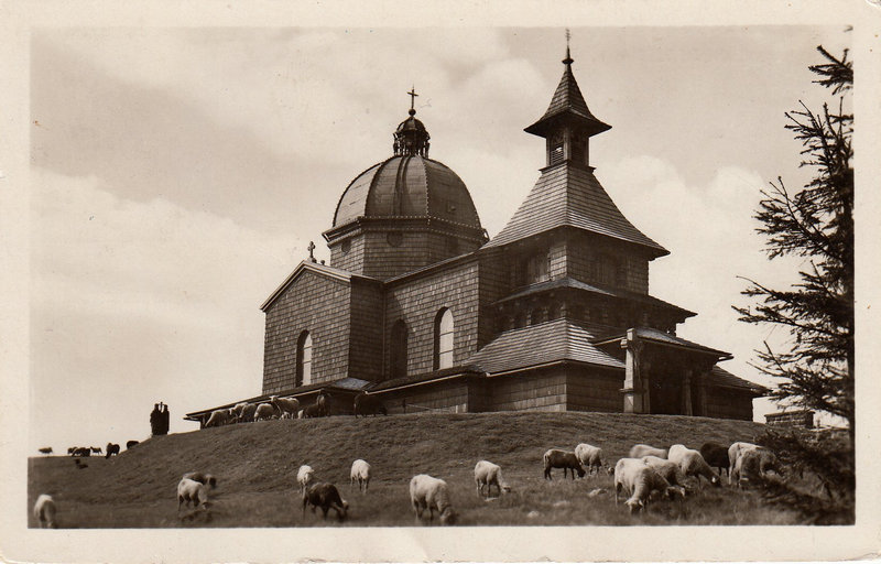 MORAVSKOSLEZSKÉ BESKYDY - Kaple na Radhošti 1130 m n. m.