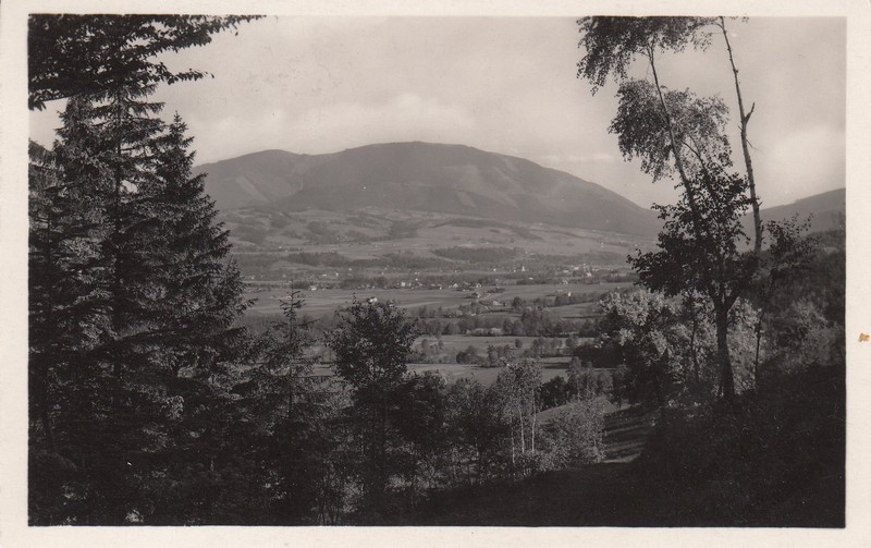 Smrk (1282 m) s úpatí Ondřejníku