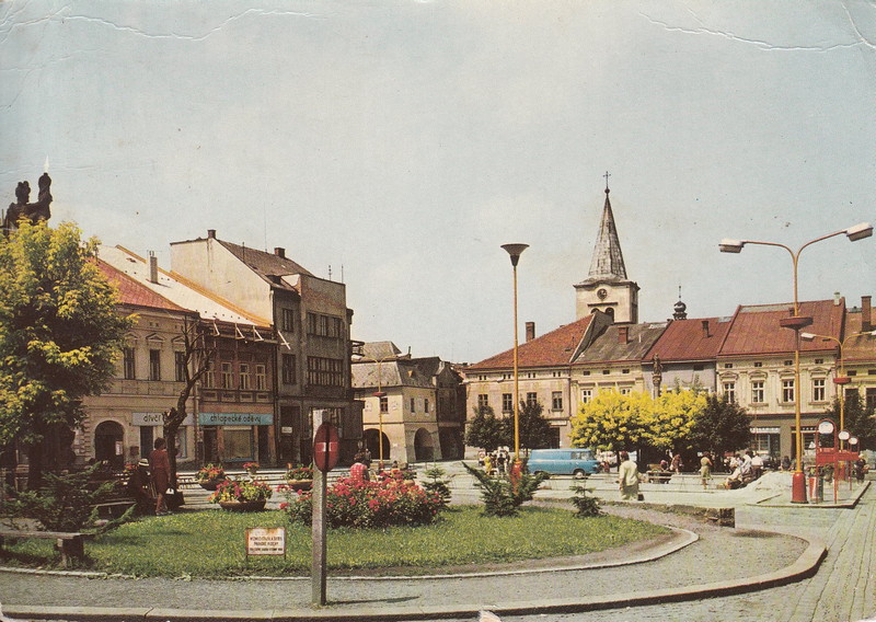 VALAŠSKÉ MEZIŘÍČÍ - Náměstí Míru