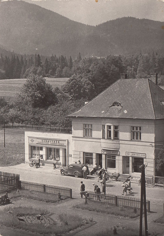 V001930