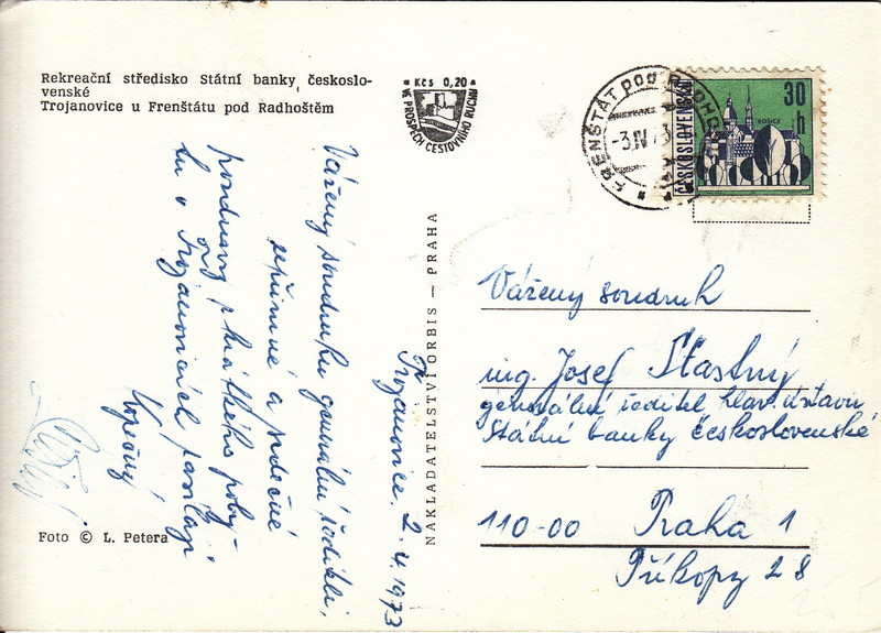 V001885