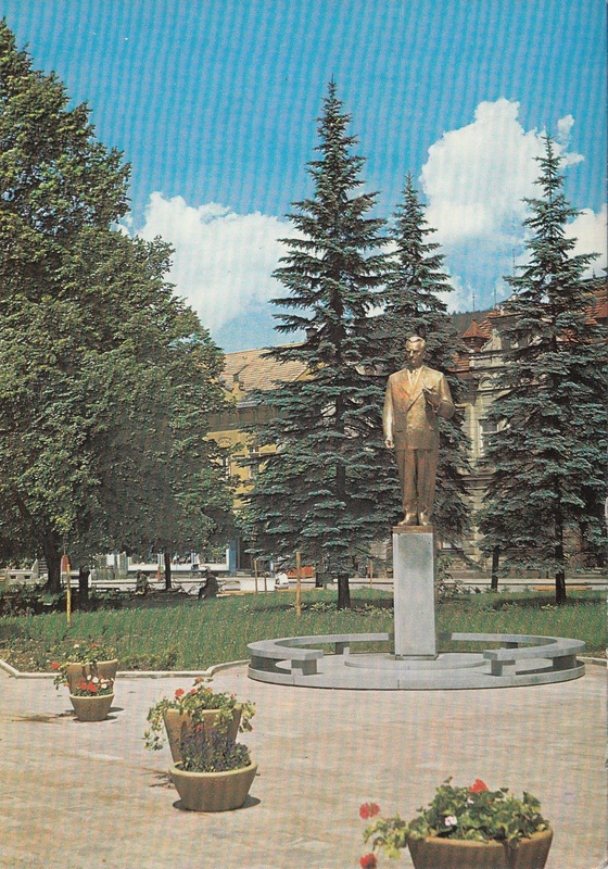 V002347