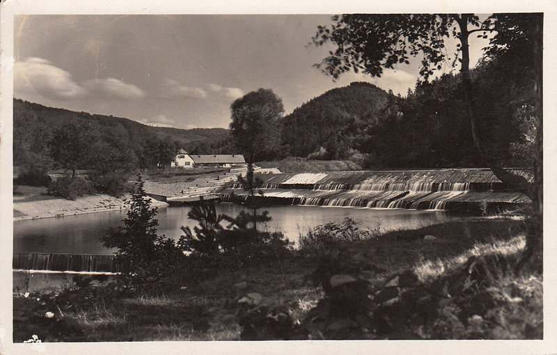 LÁZNĚ ROŽNOV p. R.