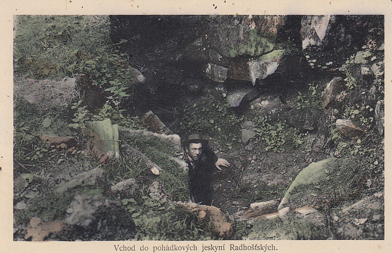 Vchod do pohádkových jeskyní Radhošťských